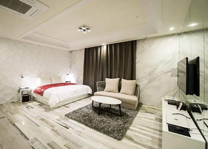 Floce Hotel 3*